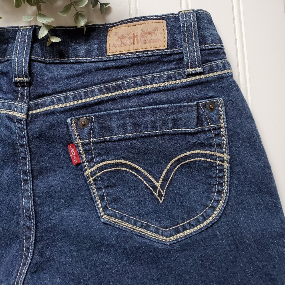 Levi's
